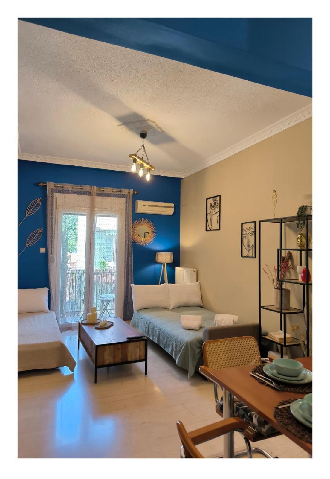 August Moon Apartment Chios Town Bagian luar foto